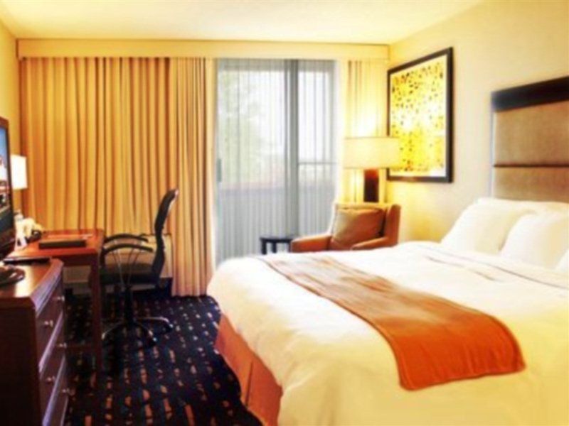 Wyndham Chicago O'Hare Hotel Rosemont Exterior foto